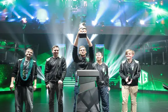 De vilão do 322 a jogador “Merceds Benz” da Major, conheça a trajetória de Alexei “Solo” Berezin boston major champions.jpg