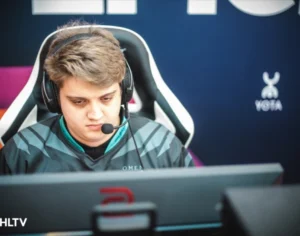 "Parei de fazer um monte de jogadas boas que gostava de fazer para que Felps pudesse tentar" - HLTV.org entrevista coldzera godzera3