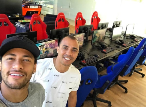 O Flamengo chegou nos esportes eletrônicos! sala neymar reproducao