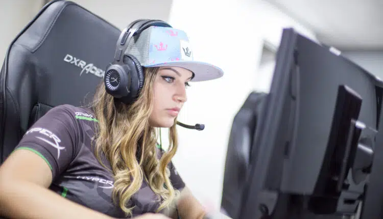 Amanda “AMD” Abreu: "Tive oportunidade de jogar com as melhores. Muitas delas, eu sonhava em jogar junto" 5 Amanda “AMD” Abreu: "Tive oportunidade de jogar com as melhores. Muitas delas, eu sonhava em jogar junto" BK 81