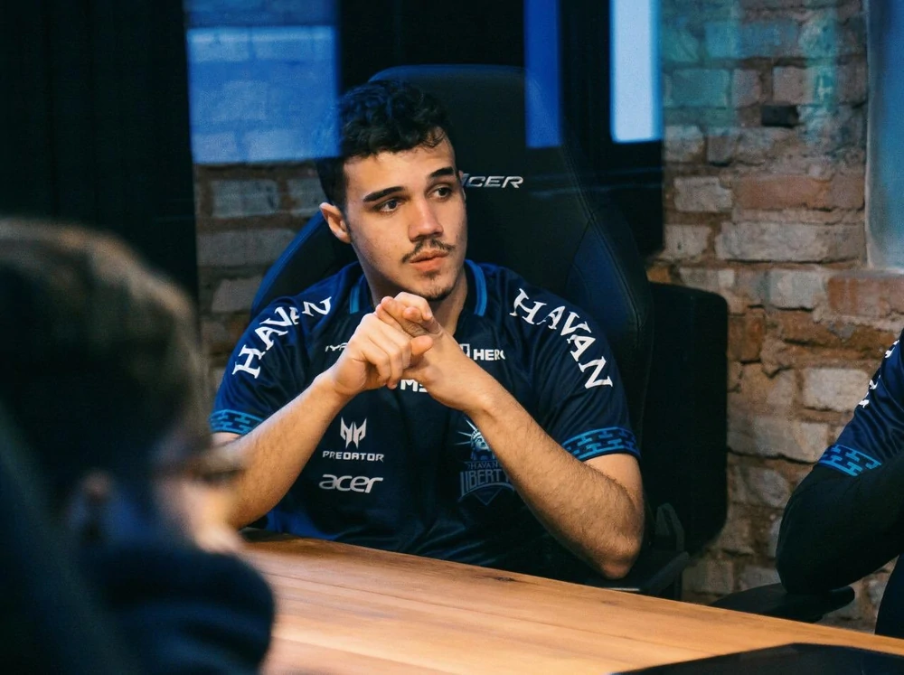 LoL: LOUD contrata Croc; Tay e DudsTheBoy estão sem time Beenie.png
