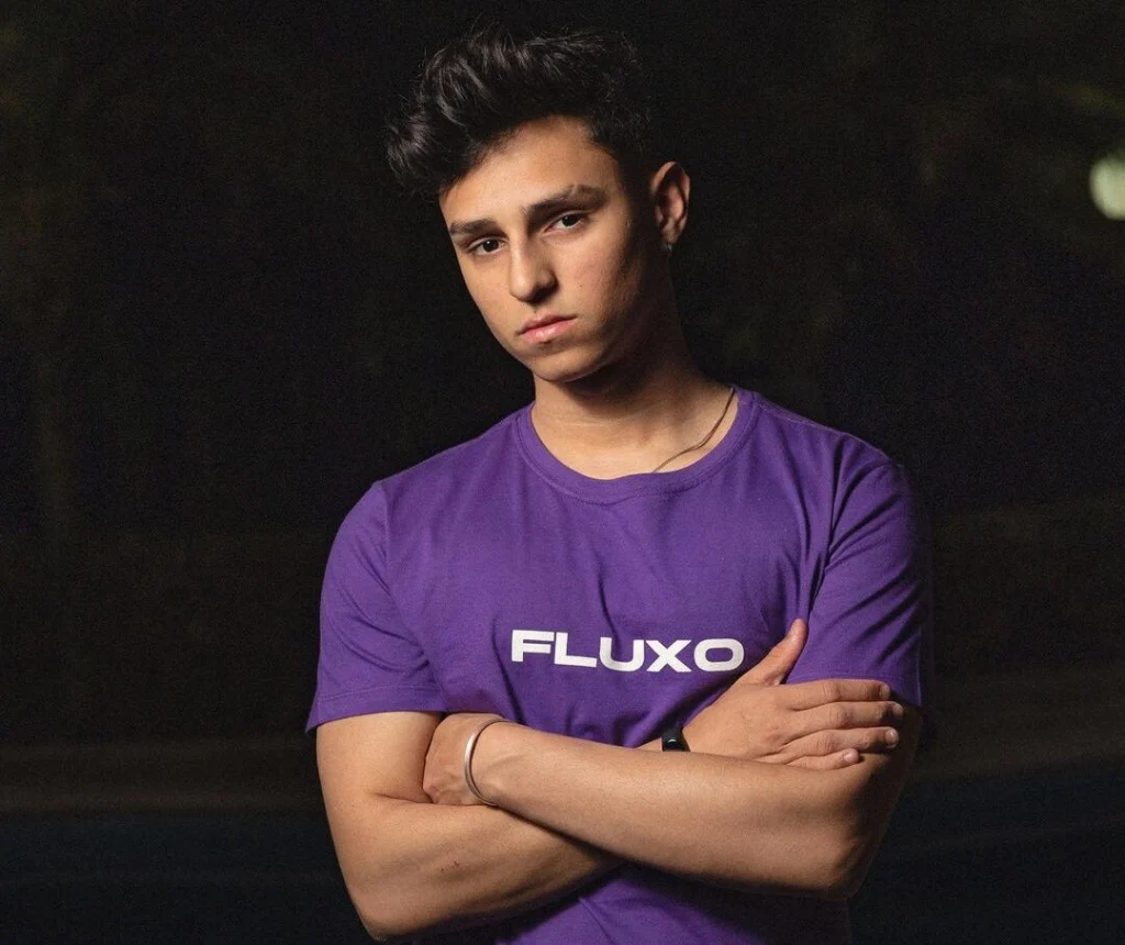 Fluxo planeja lineup de CS:GO com WOOD7 e felps 2 Fluxo planeja lineup de CS:GO com WOOD7 e felps Imagem Reproducao Fluxo Nobru e1656628091556