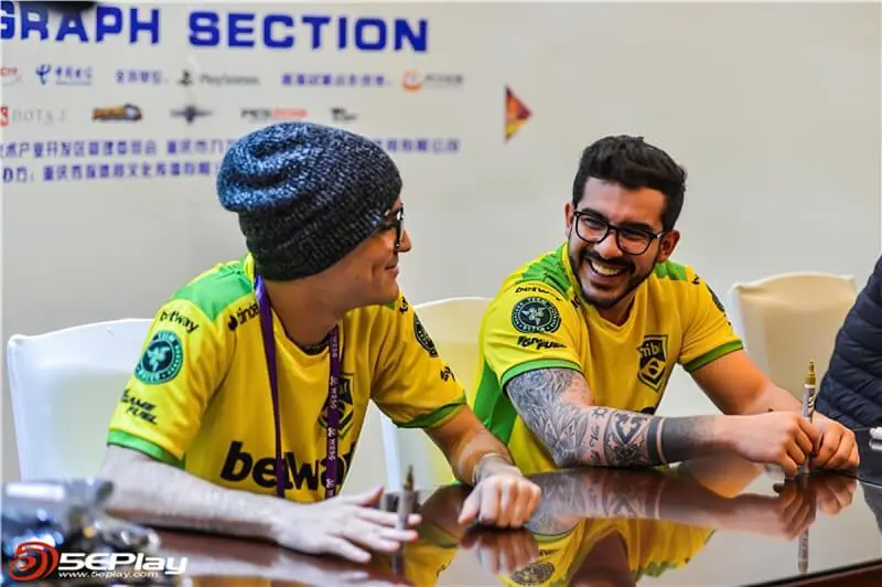 Brasil é o segundo país com mais pro players de CS:GO; veja lista Taco e Coldzera WESG gigapixel scale