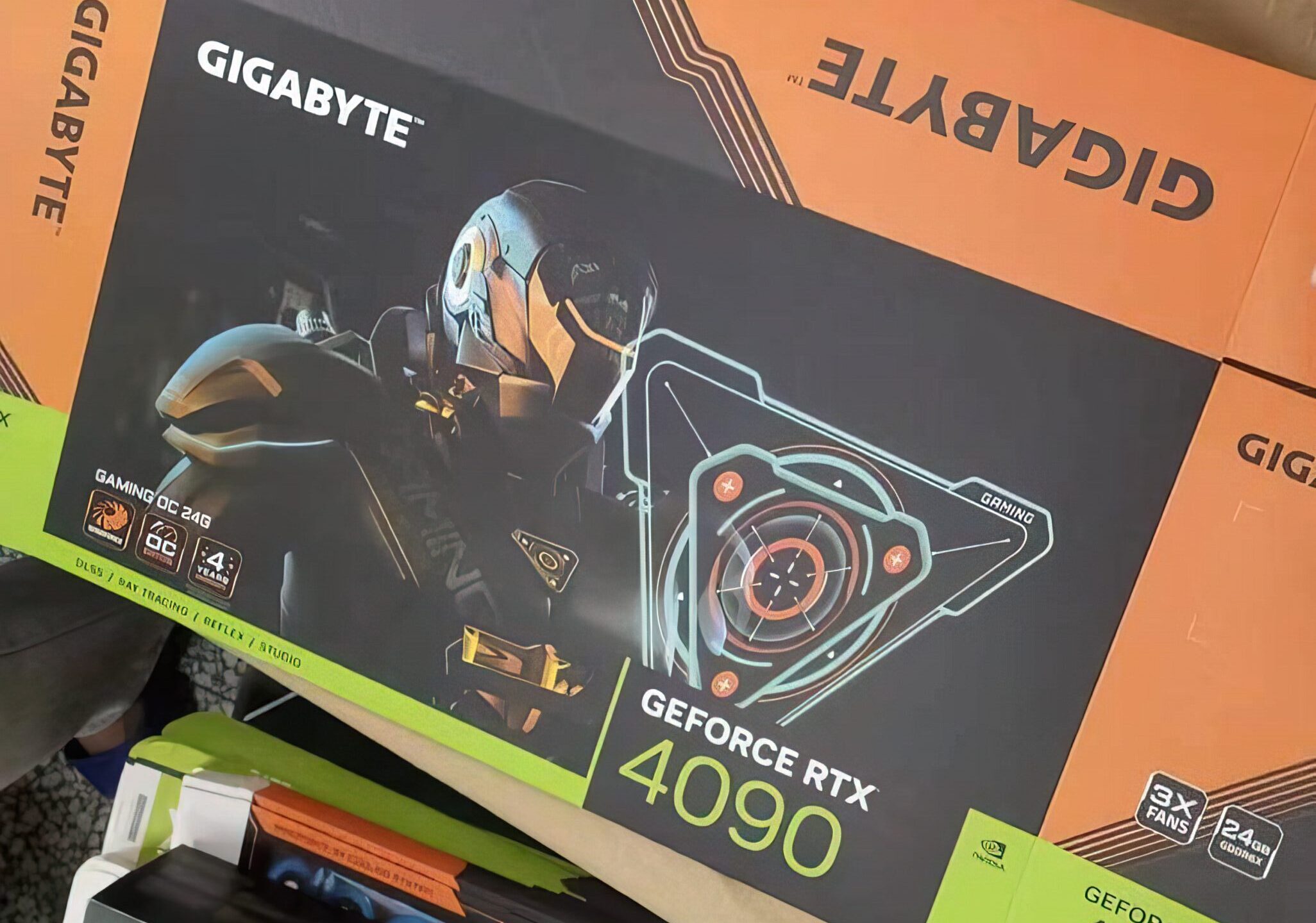 Rtx 4090 gaming. RTX 4090 Gigabyte. Gigabyte RTX коробка. RTX 3090 ti Gigabyte. Gigabyte 4090 Gaming build.