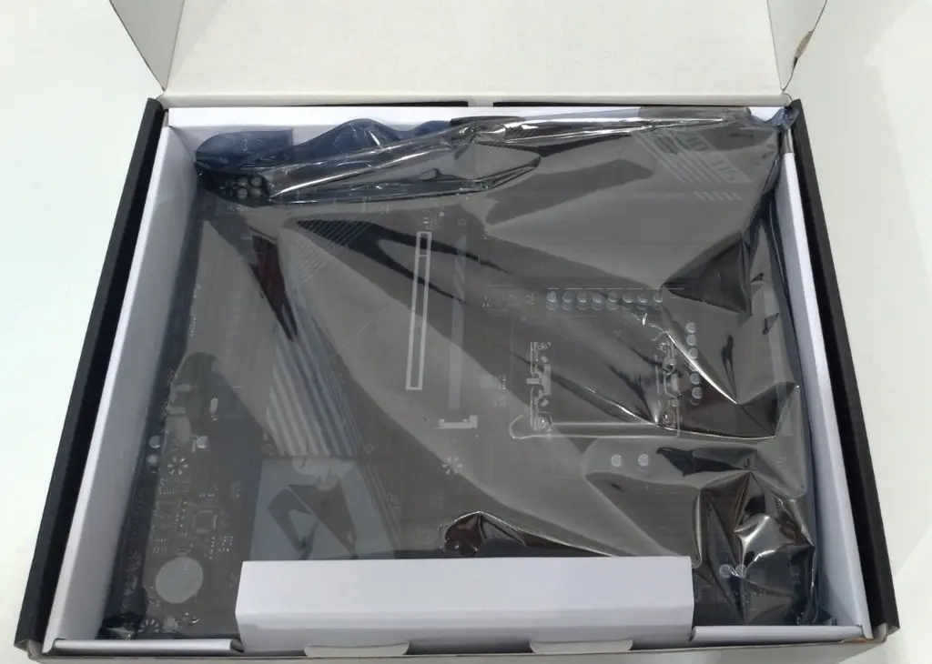 Vazam fotos da Gygabyte B760 AORUS com suporte a DDR4 3 Gigabyte B760 AORUS