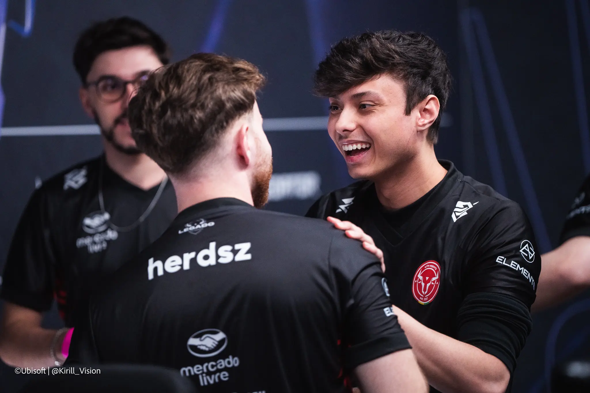 Da jornada ao triunfo: A evolução da W7M nos eSports FutovTQWcAE4qC .jpg
