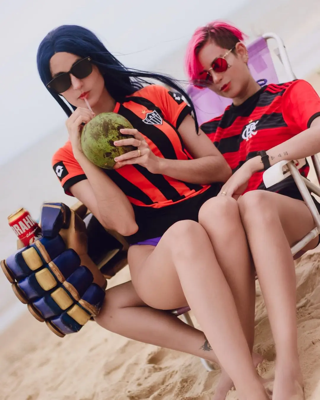 Mês do Orgulho LGBTQIA+: Artistas esbanjam romance e criatividade em cosplays de casal Snapinsta.app 271526959 717332729266709 6713021747681773630 n 1080.jpg
