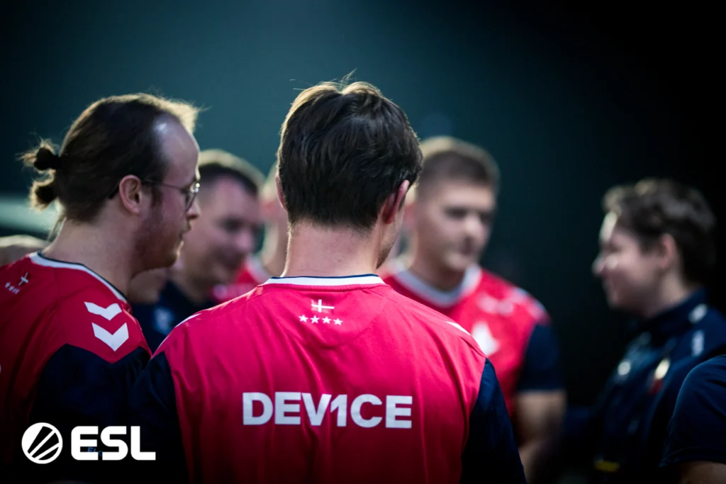Agenda De E-Sports: Calendário De Jogos Da Semana (31 de julho A 06 de Agosto) F2DJdXKaUAAJ8IR