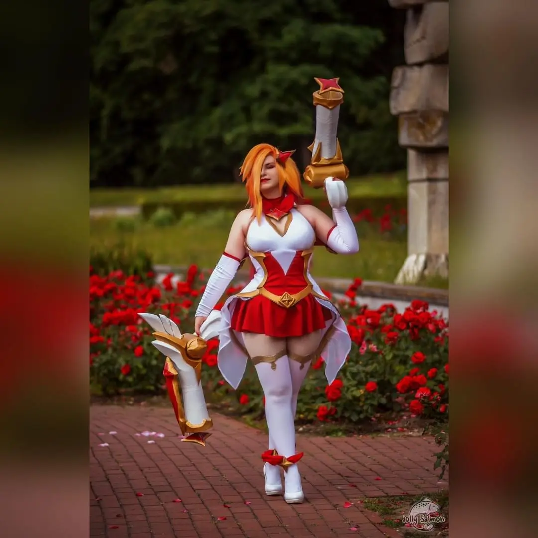 Do LoL para a realidade: Cosplays das Guardiãs Estelares que fazem sucesso na comunidade 3 Do LoL para a realidade: Cosplays das Guardiãs Estelares que fazem sucesso na comunidade Snapinsta.app 293805939 577221780674038 524271716606830892 n 1080.jpg
