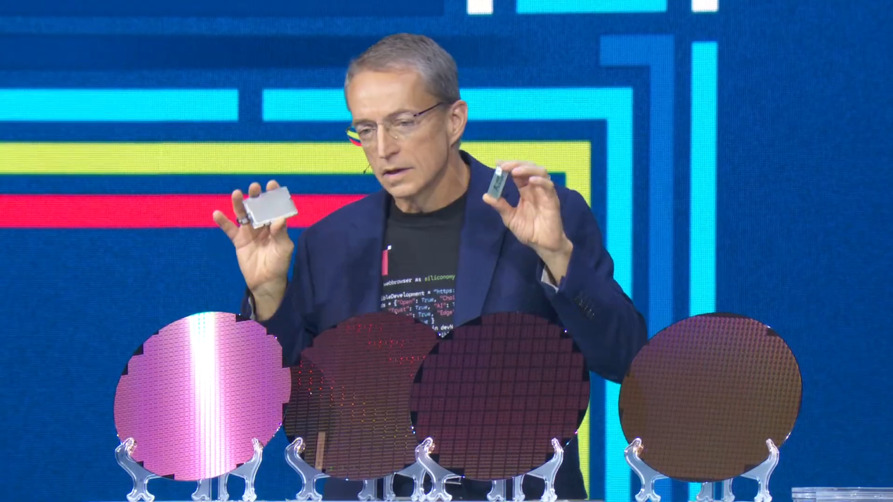 CEO da Intel avalia novos cortes em áreas "desnecessárias" para enxugar operações 2 CEO da Intel avalia novos cortes em áreas "desnecessárias" para enxugar operações Intel Intel Innovation 2023 Livestream 2.png