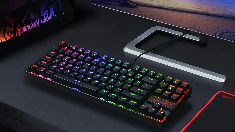 Teclado mecânico, um dos itens essenciais para o seu setup gamer melhorar com acessórios.