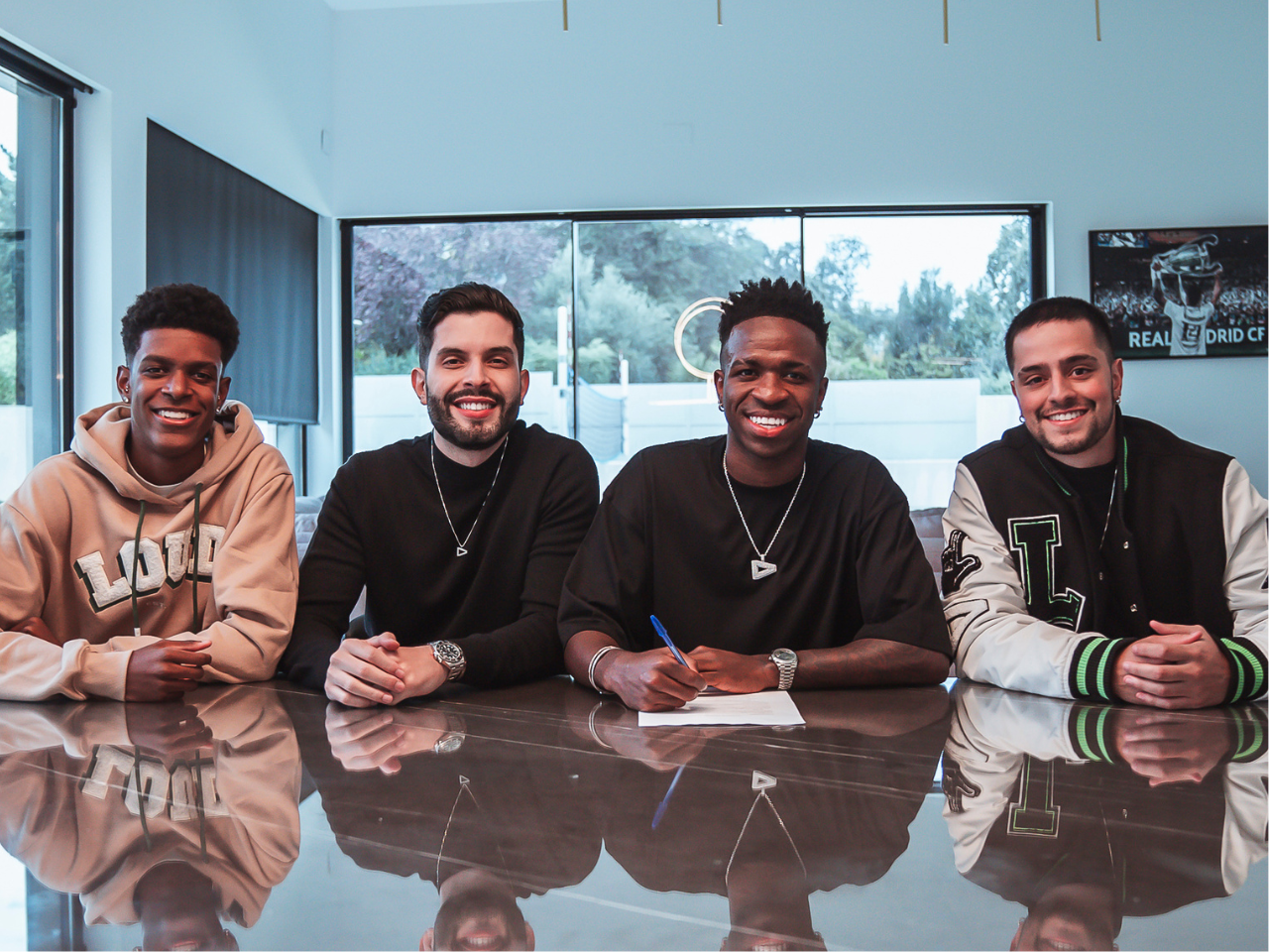LOUD marca gol e anuncia Vini Jr como novo sócio e embaixador 2 LOUD marca gol e anuncia Vini Jr como novo sócio e embaixador unnamed 3.png
