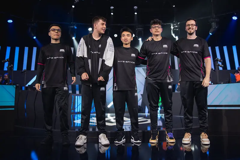 LoL: Gigante clube brasileiro pode ficar de fora das franquias 2 LoL: Gigante clube brasileiro pode ficar de fora das franquias 53579542766 6ac16dcec7 c.jpg
