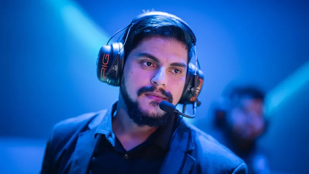 profissional de eSports, Maestro