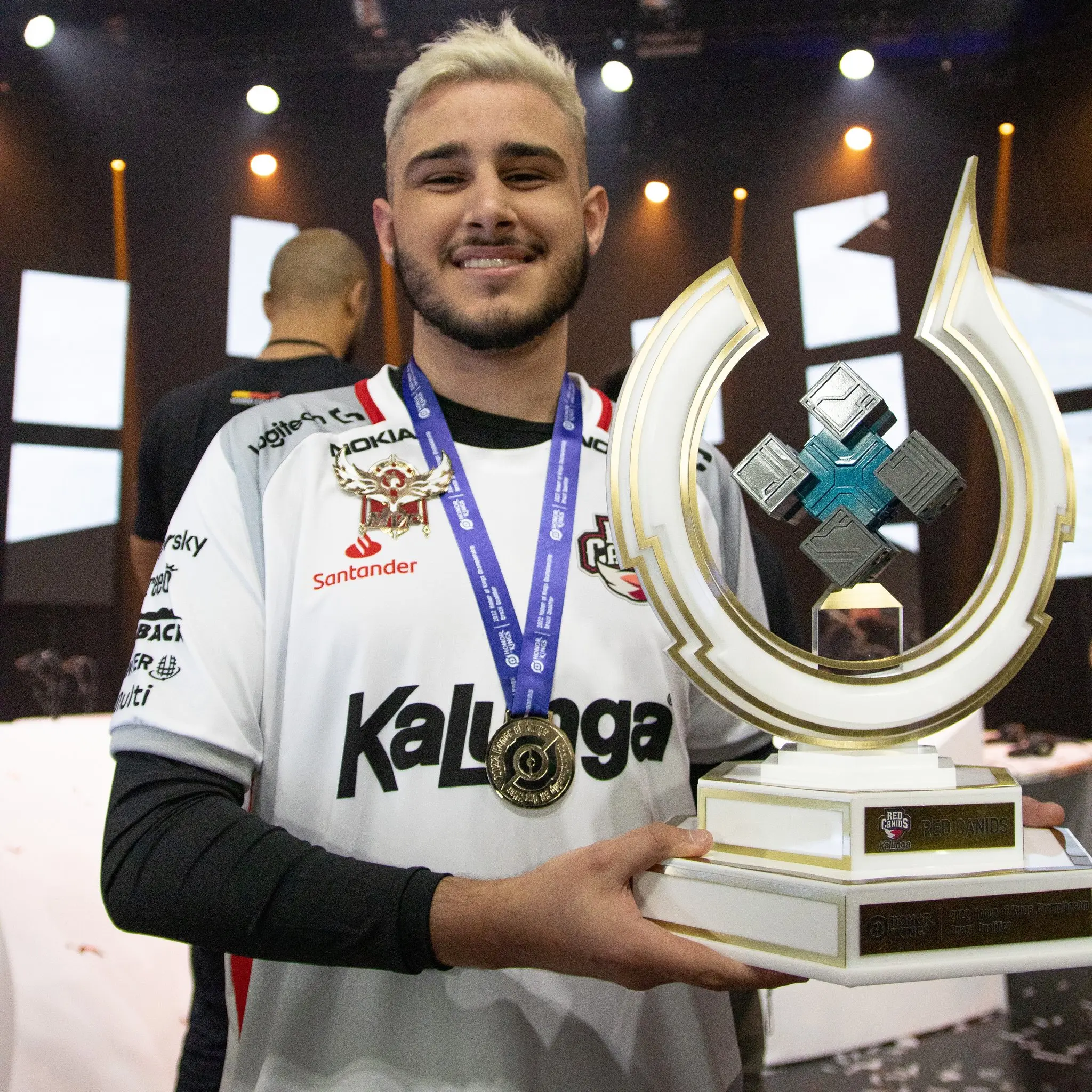 HoK: Como bicampeão nacional, Dani mira nos campeões mundiais: “quero ter esse desafio novamente contra os times chineses” 2 HoK: Como bicampeão nacional, Dani mira nos campeões mundiais: “quero ter esse desafio novamente contra os times chineses” FlU5koqXgAUzCXt.jpg