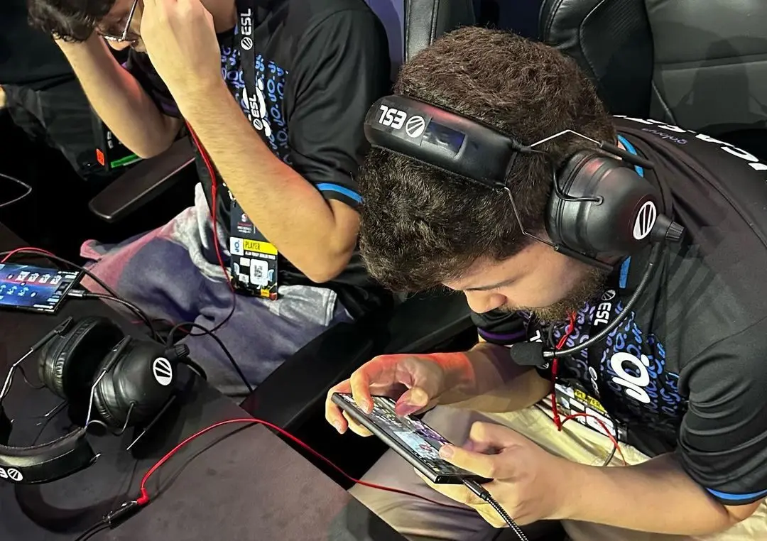 COD: Lucaszin fala sobre top 2 mundial em apenas 45 dias de equipe 2 COD: Lucaszin fala sobre top 2 mundial em apenas 45 dias de equipe Snapinsta.app 437105717 951582029628784 3318680137899923411 n 1080 e1713748318915.jpg