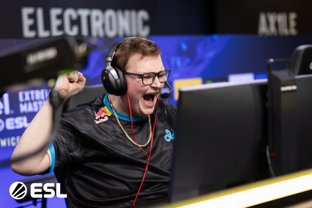 CS2: Boombl4 revela que NAVI ligava aumento de salário ao peso na balança 2 CS2: Boombl4 revela que NAVI ligava aumento de salário ao peso na balança Boombl4 at IEM Katowice 2024.jpg