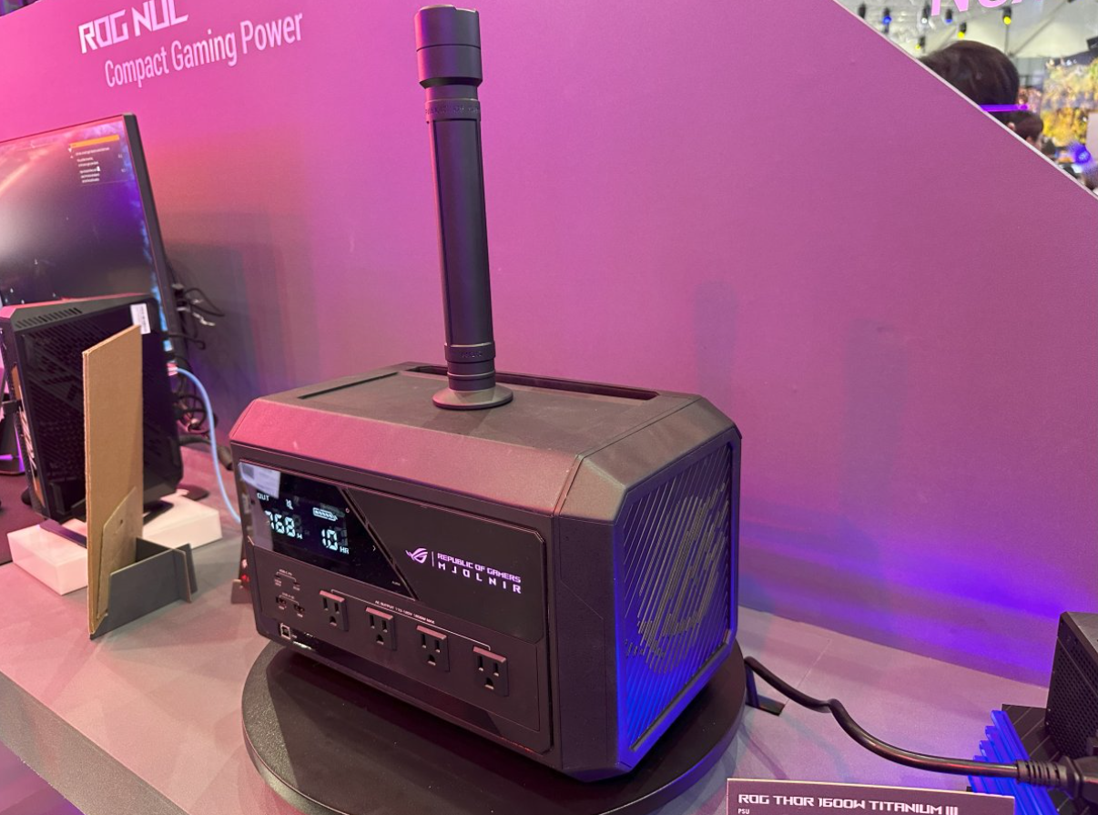 Computex: ASUS revela Mjolnir, nobreak com formato do martelo do Thor 2 ASUS