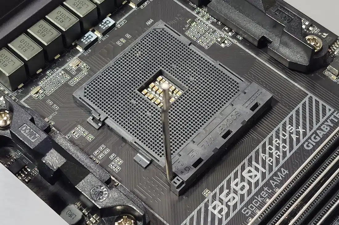 AM4 está vivo: AMD Ryzen 5800X é mais popular que o 7800X3D soquet amd am4 02.jpg