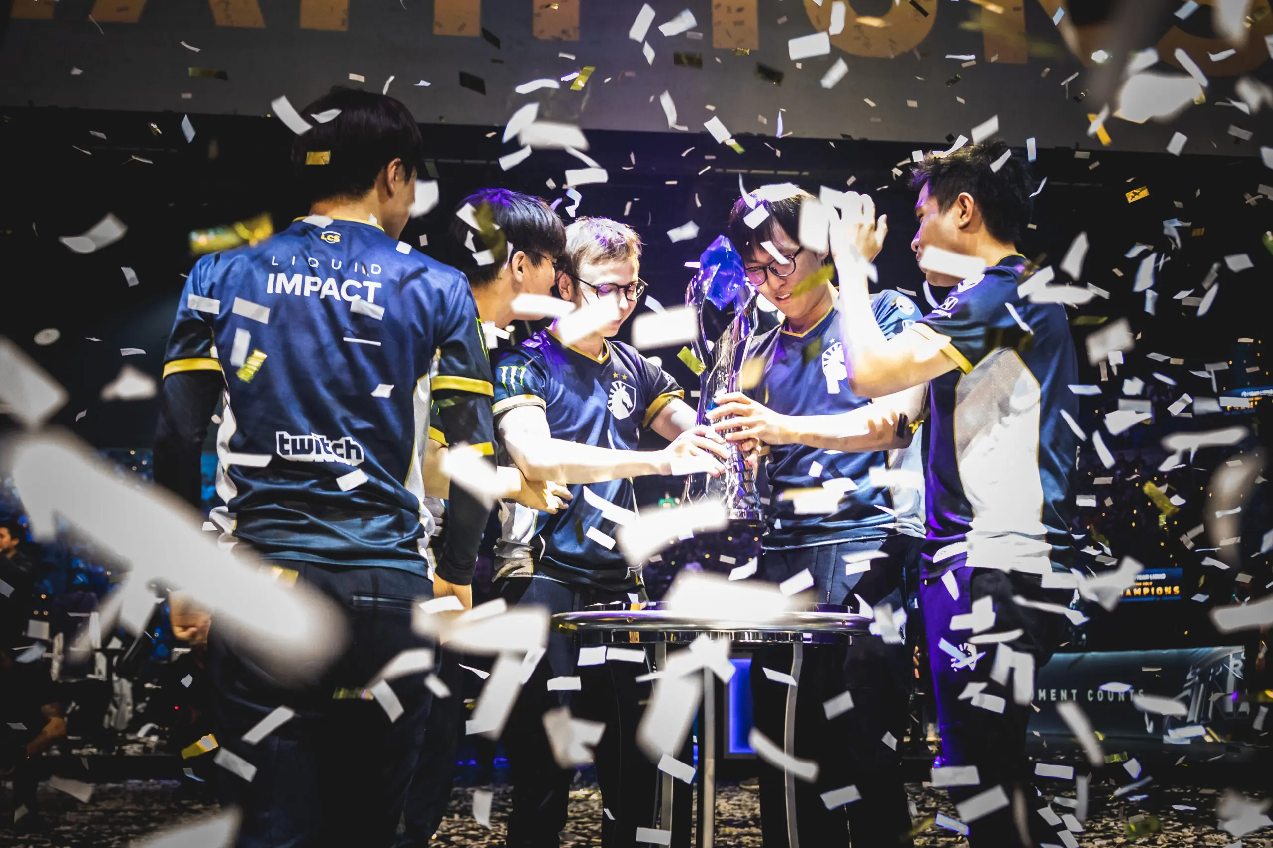 LoL: Confira todos os campeões da LCS da história 3 LoL: Confira todos os campeões da LCS da história 47550074592 42ac710b27 o scaled.jpg