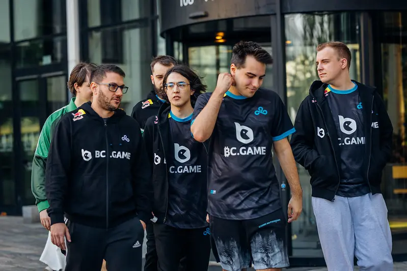 Dota 2: Astini projeta confronto contra a Liquid: "nenhum peso a mais" 2 Dota 2: Astini projeta confronto contra a Liquid: "nenhum peso a mais" 53978386137 ce3da8a848 c.jpg