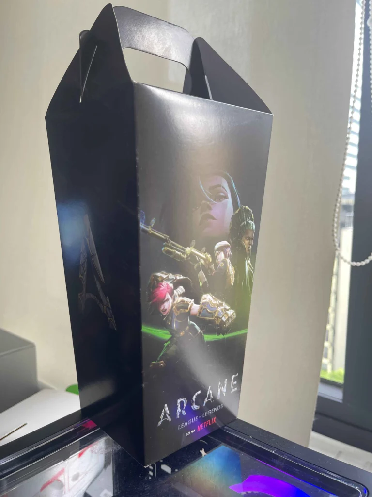 Arcane: Riot Game realiza premiere com personalidades do cenário de LoL 2 pacote de pipoca personalizado de Arcane