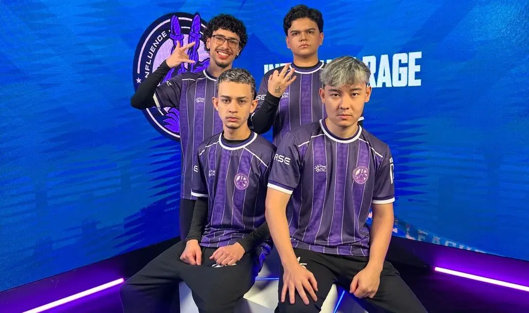 PUBG Mobile: PMGC 2024, veja como foi a estreia dos brasileiros 2 equipe de PUBG Mobile posando para foto no PMGC 2024