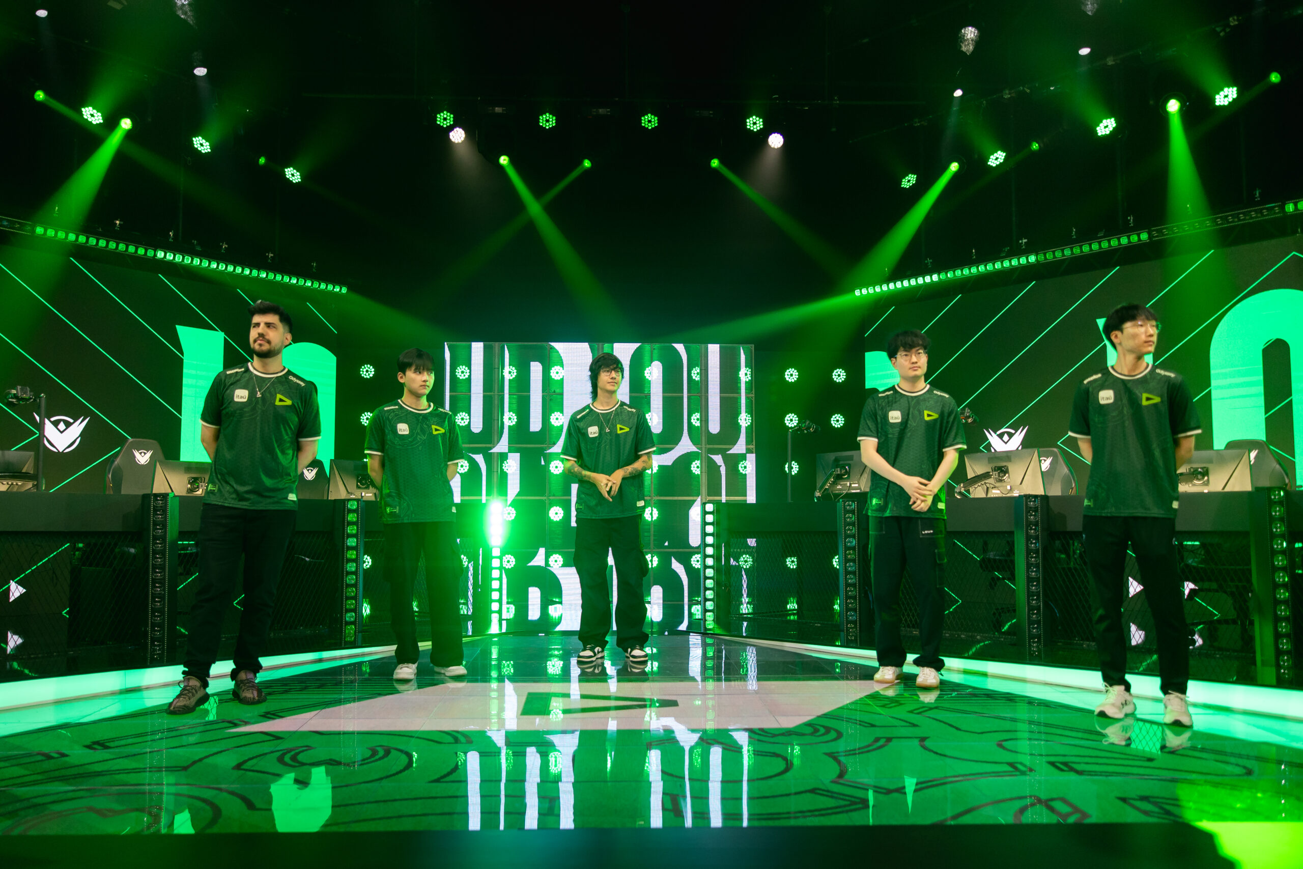 equipe de LoL da LOUD que disputa a LTA Sul 2025
