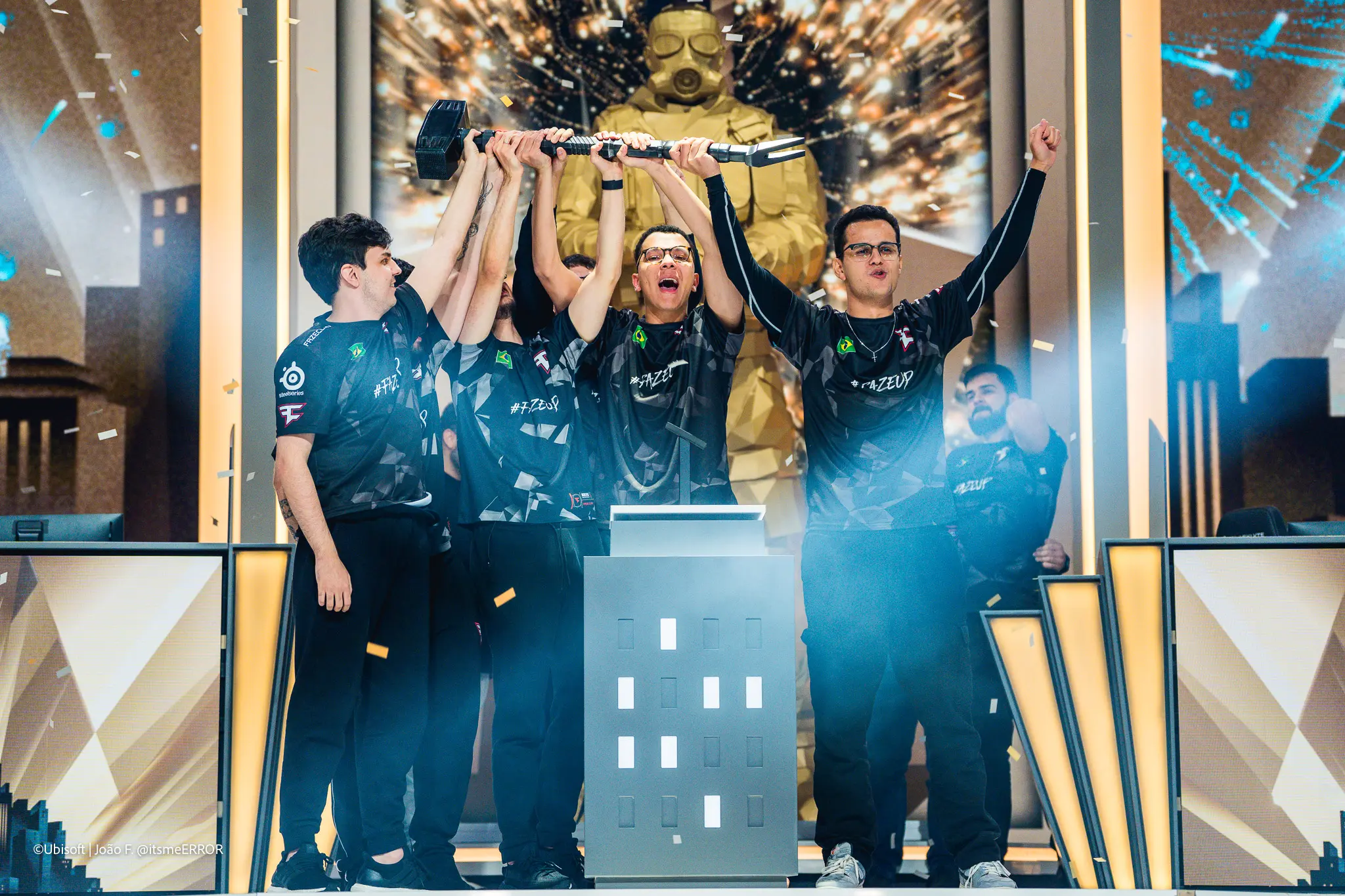R6: Cerca de US$ 17 milhões impactaram uma cidade devido ao eSport 3 FaZe camepã do Six Invitational