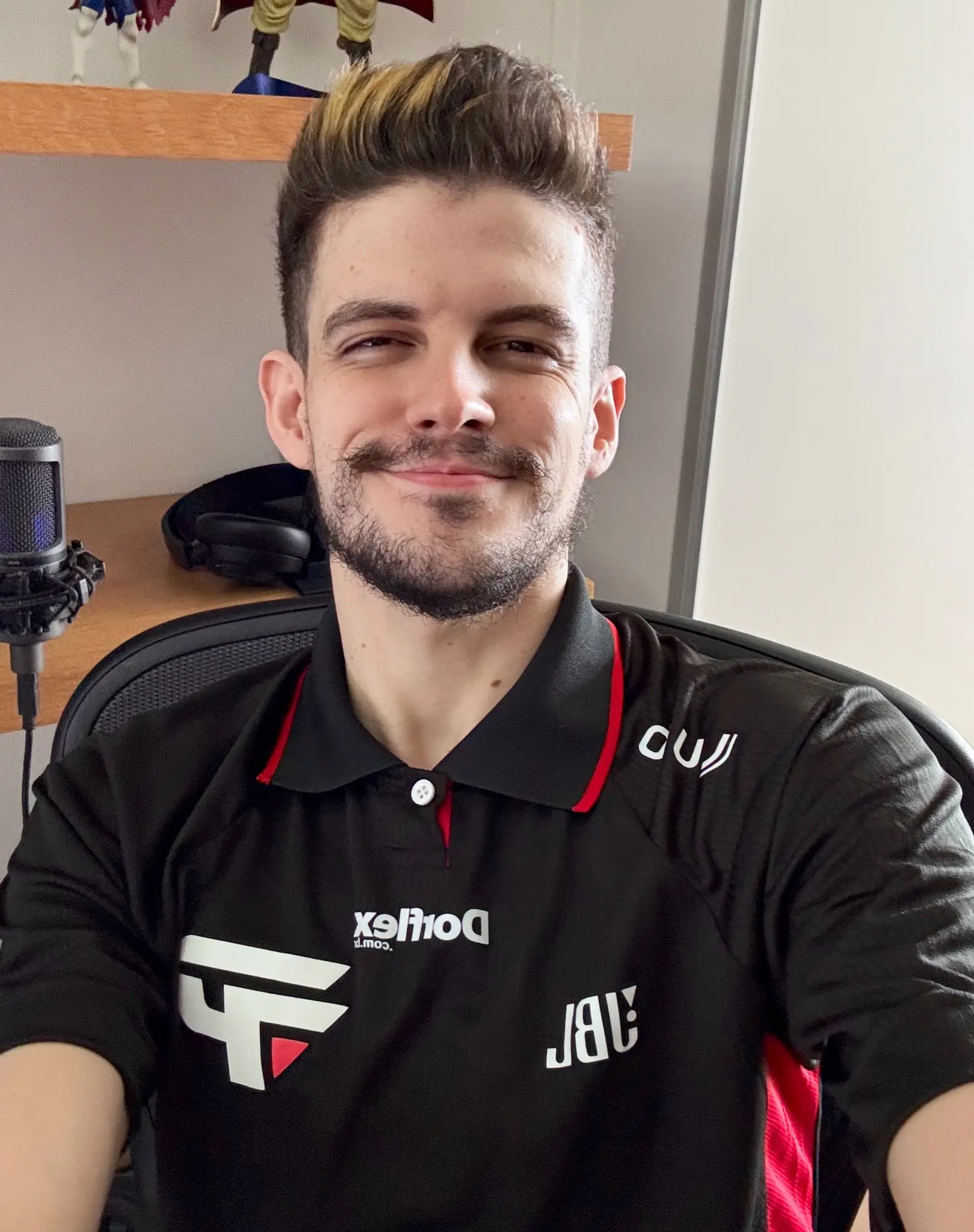 LTA: Influenciador da paiN Gaming critica a liga 2 influencer da paiN Gaming que disputou a LTA