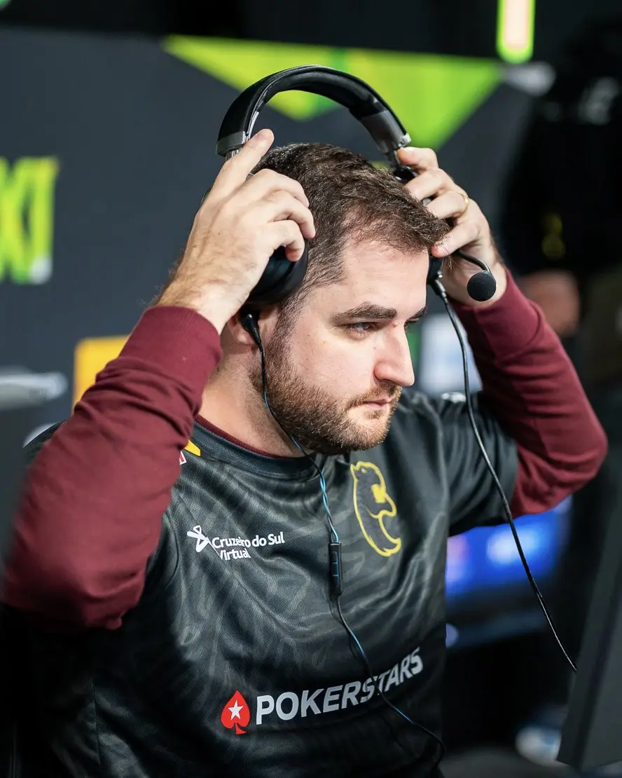FUR Fallen que disputa a ESL Pro League S21