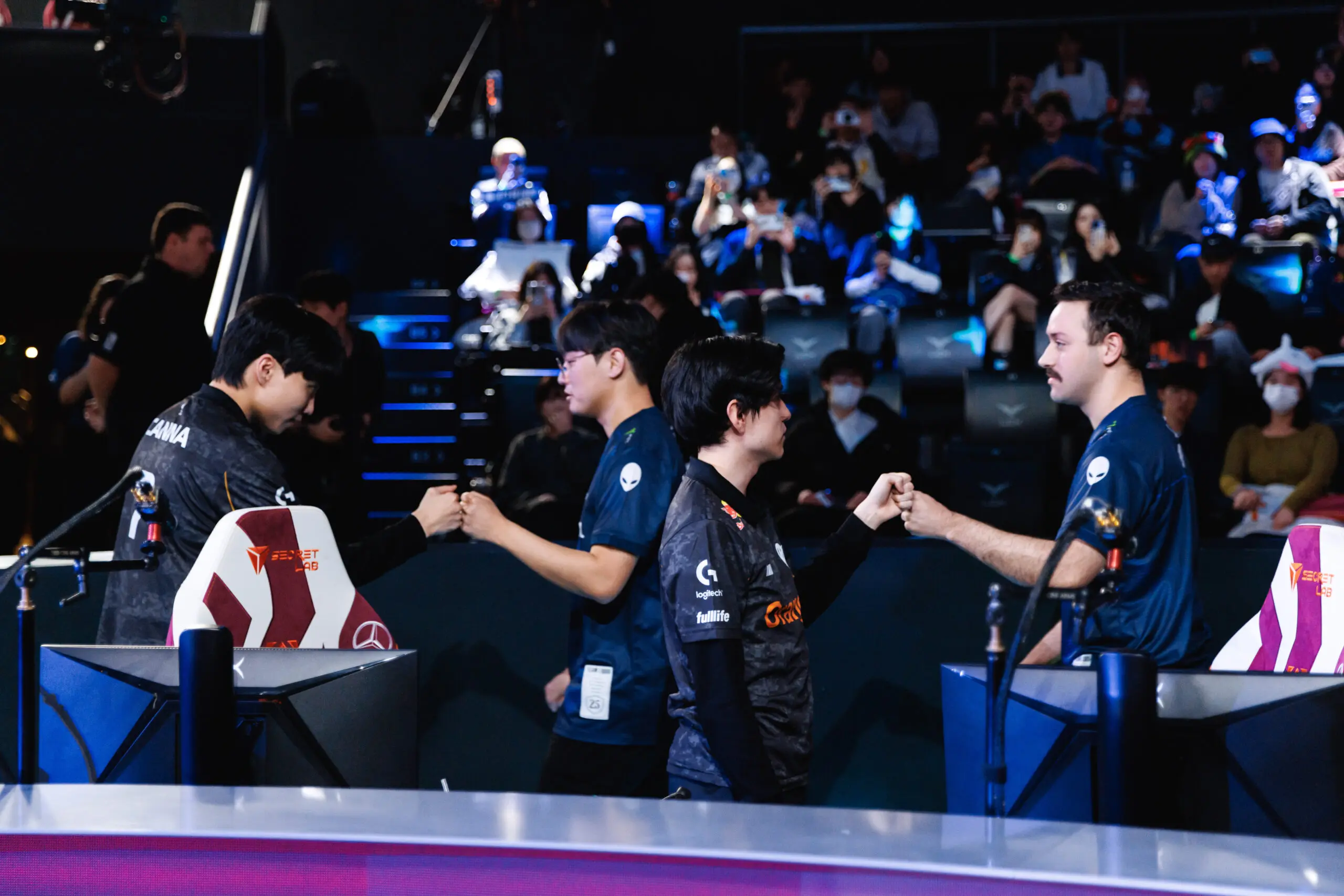 First Stand: Primeiro dia do internacional teve confronto entre regiões rivais 2 Team Liquid que disputa o First Stand