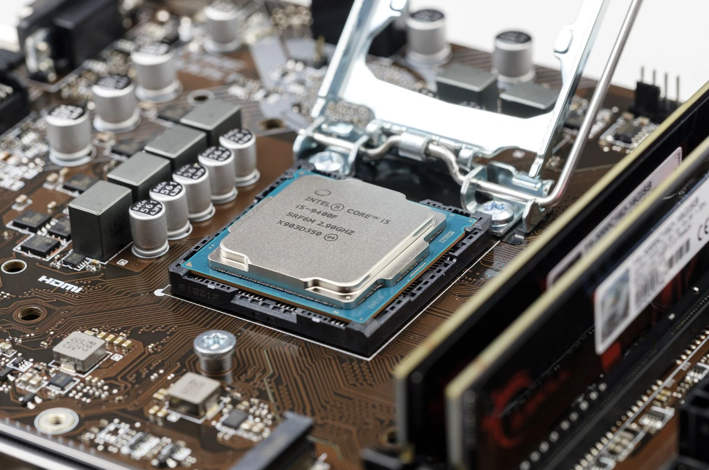 Intel deve perder dinheiro nas primeiras CPUs Panther Lake Captura de tela 2025 04 24 173937.png
