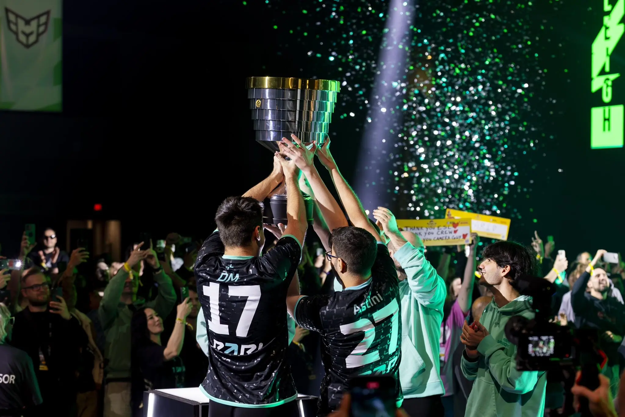 Dota 2: Guia completo do Fissure Universe 6 3 Dota 2: Guia completo do Fissure Universe 6 GodgQXXW0AAcW1w.jpg