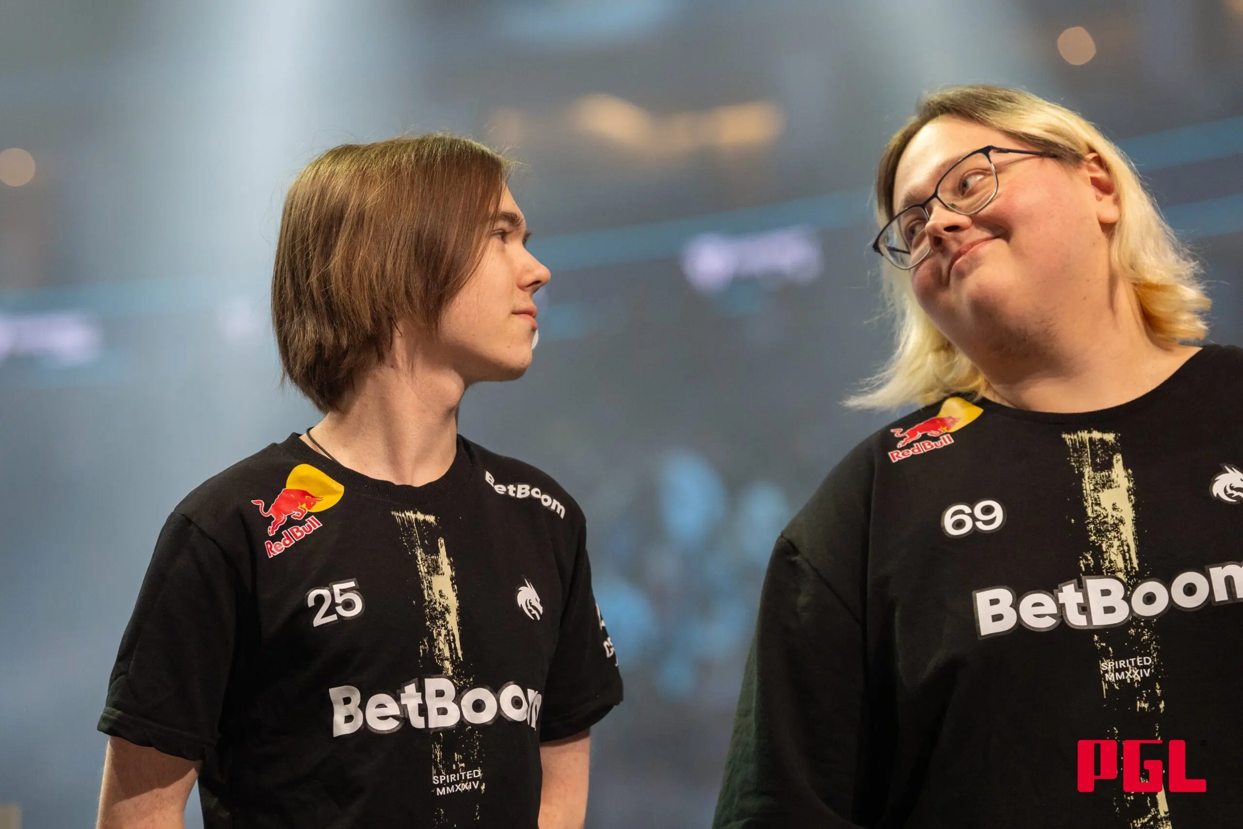 CS2: Confronto de 'eras' define campeão do PGL Astana 2025 GrO5BCZW4AEMA4X scaled.jpg