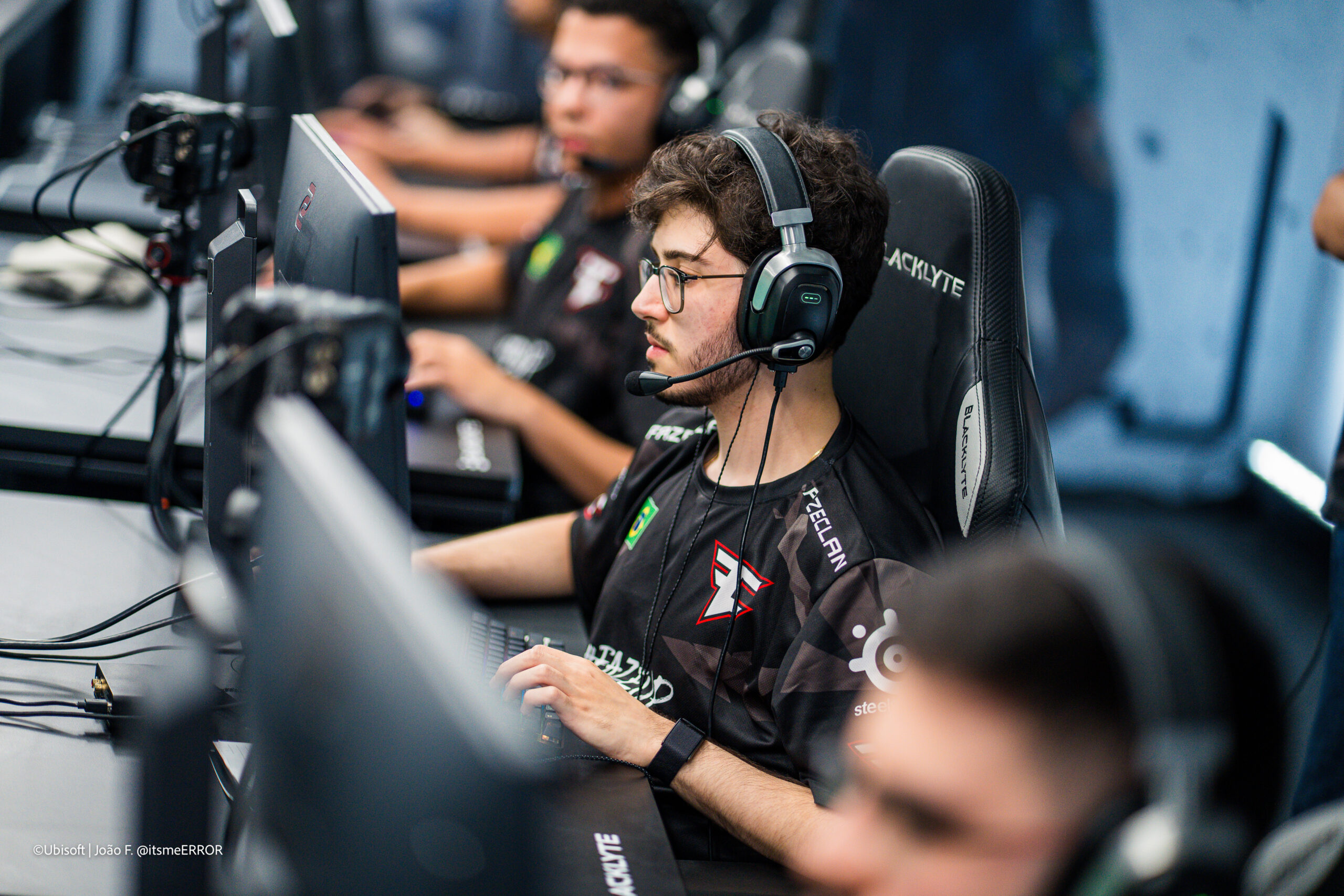 FaZe clan que disputa o RELOAD