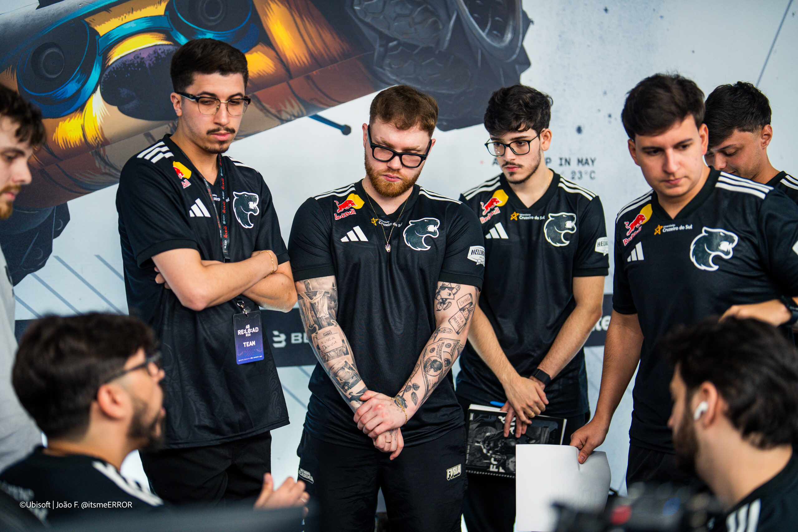 FURIA, que disputa o torneio de R6