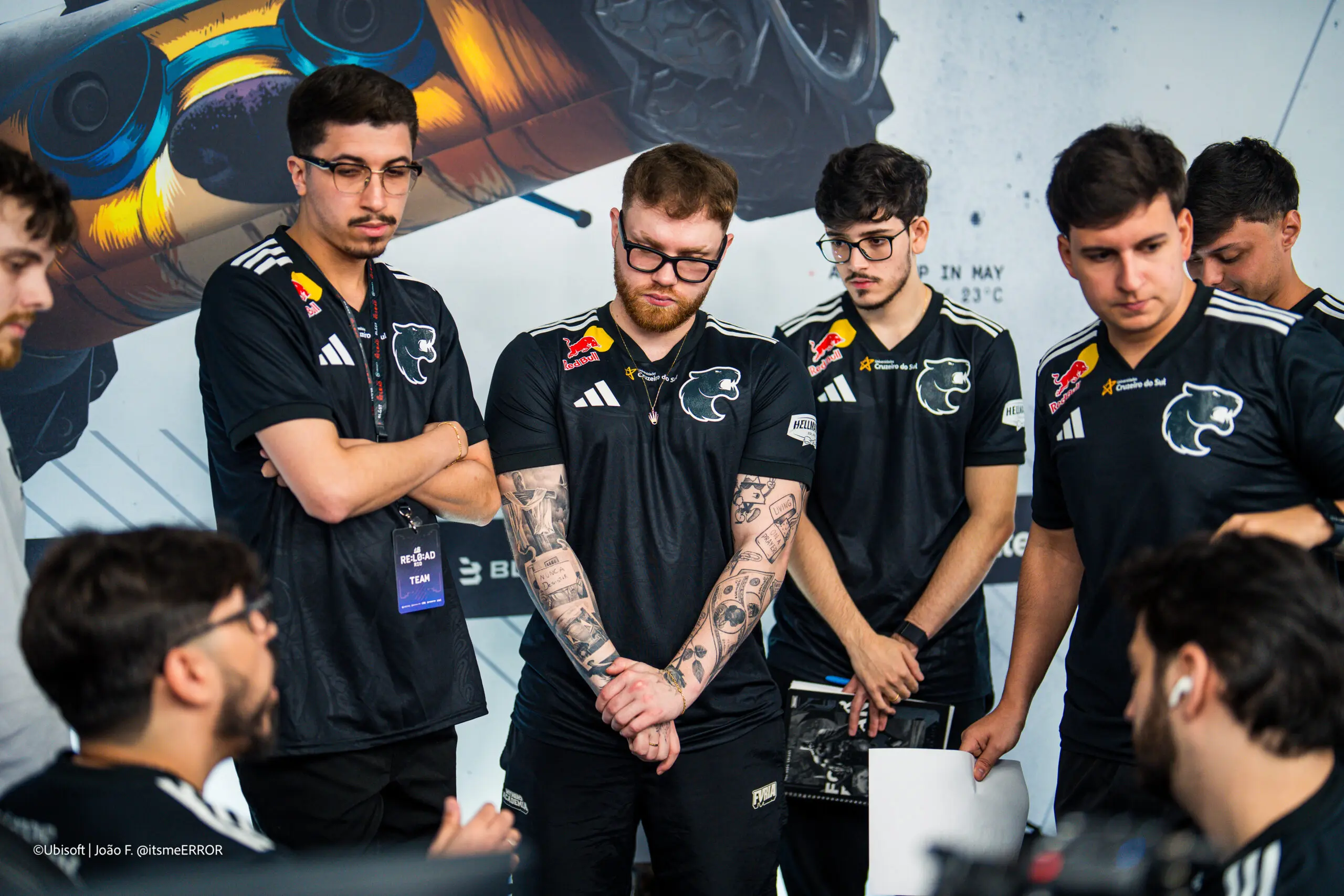 FURIA, que disputa o torneio de R6