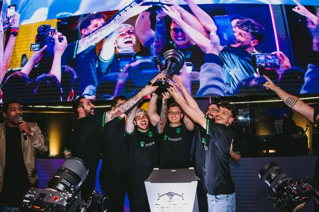 CS2: Brasileiros brilham em estreia no Budapest Major 2025 SnapInsta.to 533015353 18315529642241248 2218155156553476253 n.jpg