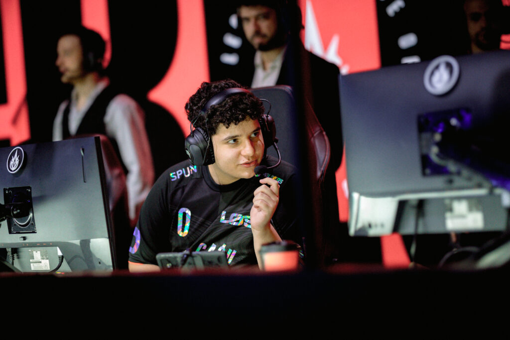 Wallyson "Duduhh" Silva, jogador profissional de League of Legends da LOS.