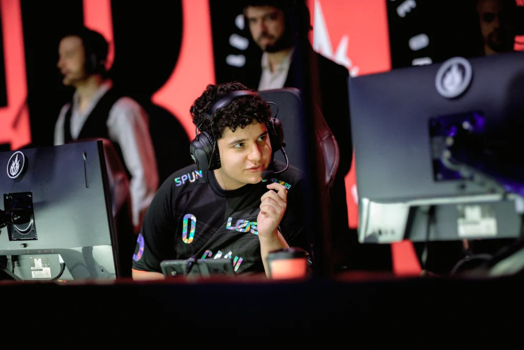 LoL: Xyno fala sobre mudança de faixa etária do MOBA 3 Wallyson "Duduhh" Silva, jogador profissional de League of Legends da LOS.