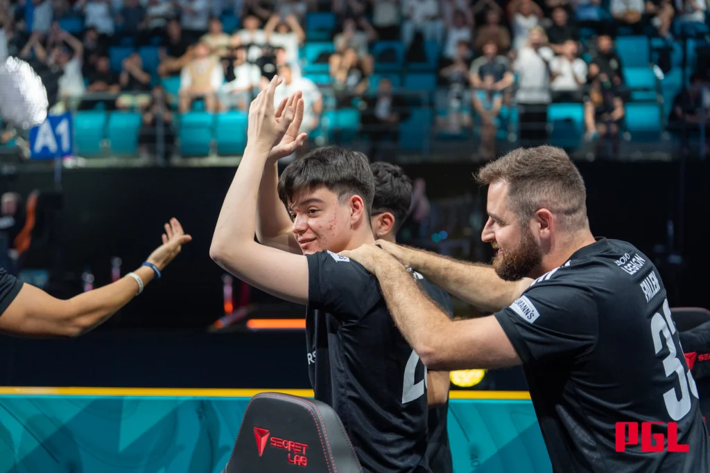Jogadores profissionais de Counter-Strike (CS2) da FURIA