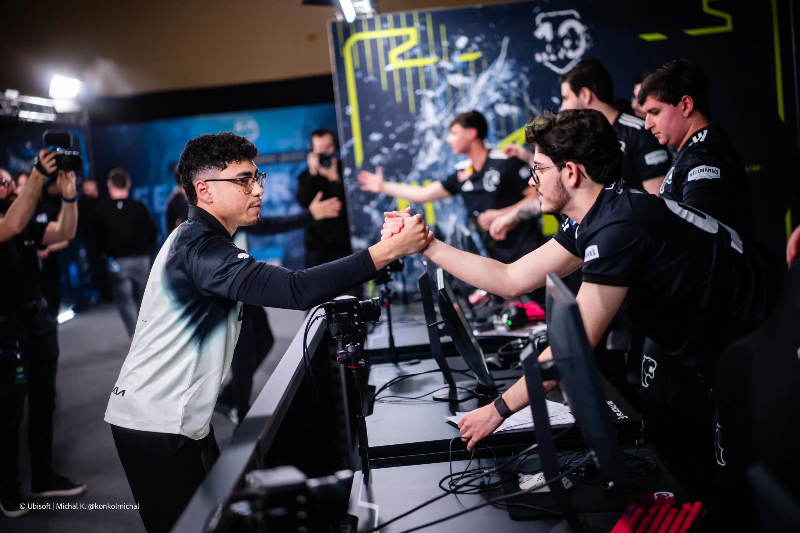 R6: Guia definitivo do Six Invitational 2026 54909624561 923007edaa o scaled.jpg