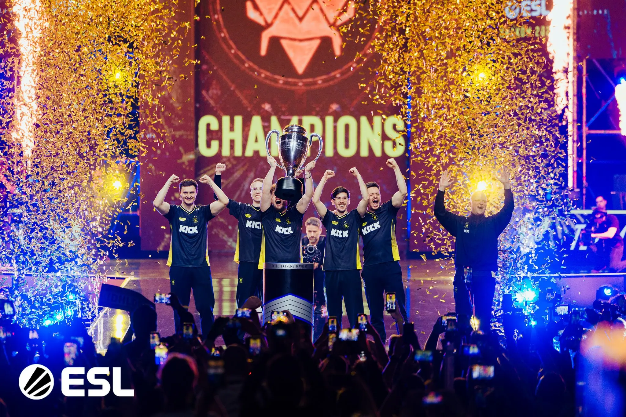 CS2: ZywOo é o GOAT do Counter-Strike? Entenda HAqbLklbkAAXSFt.jpg