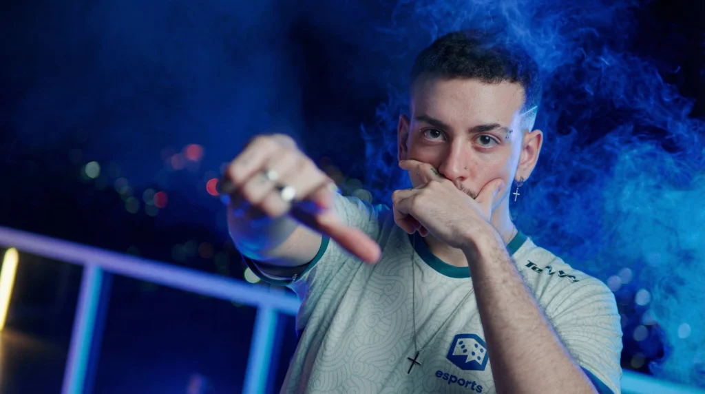 LoL: Clube anuncia oficialmente chegada ao cenário competitivo 2 Vinicius "Zay" Viana, jogador profissional de League of Legends (LoL) do Ei Nerd Esports.