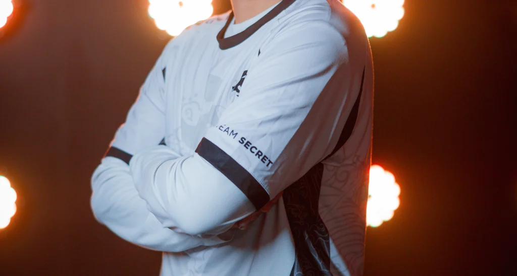 Trần "Bie" Đức Hiếu, jogador profissional de League of Legends (LoL) da Team Secret Whales. First Stand 2026.