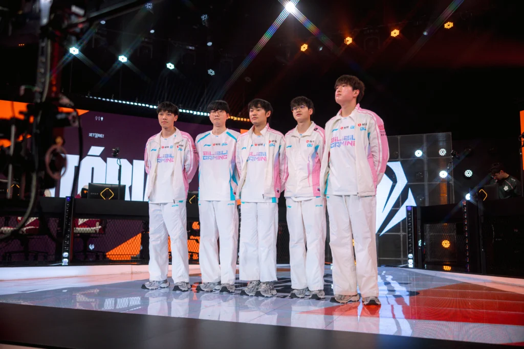 LoL: Bilibili Gaming domina em duelo contra a G2 no First Stand 2 Time de League of Legends (LoL) da Bilibili Gaming. First Stand 2026.
