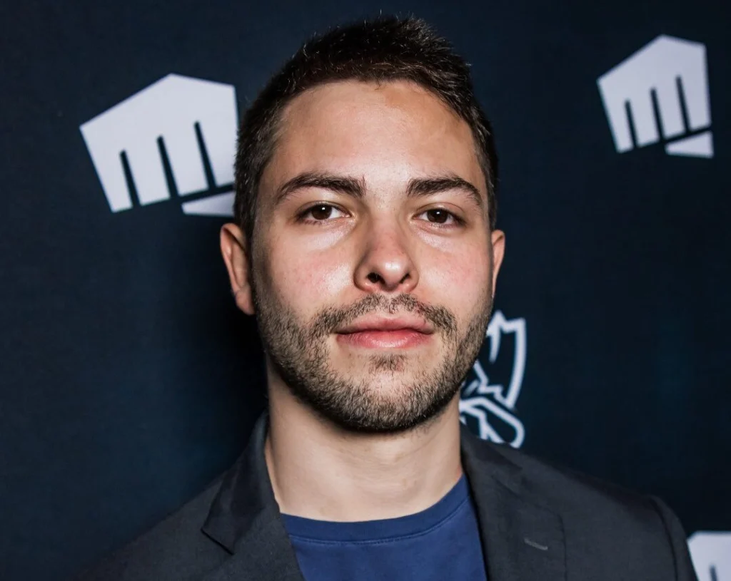 LoL: paiN Gaming anuncia nova peça para a comissão técnica 2 Gabriel "Von" Barbosa, nova adição da paiN Gaming à comissão técnica de League of Legends (LoL)