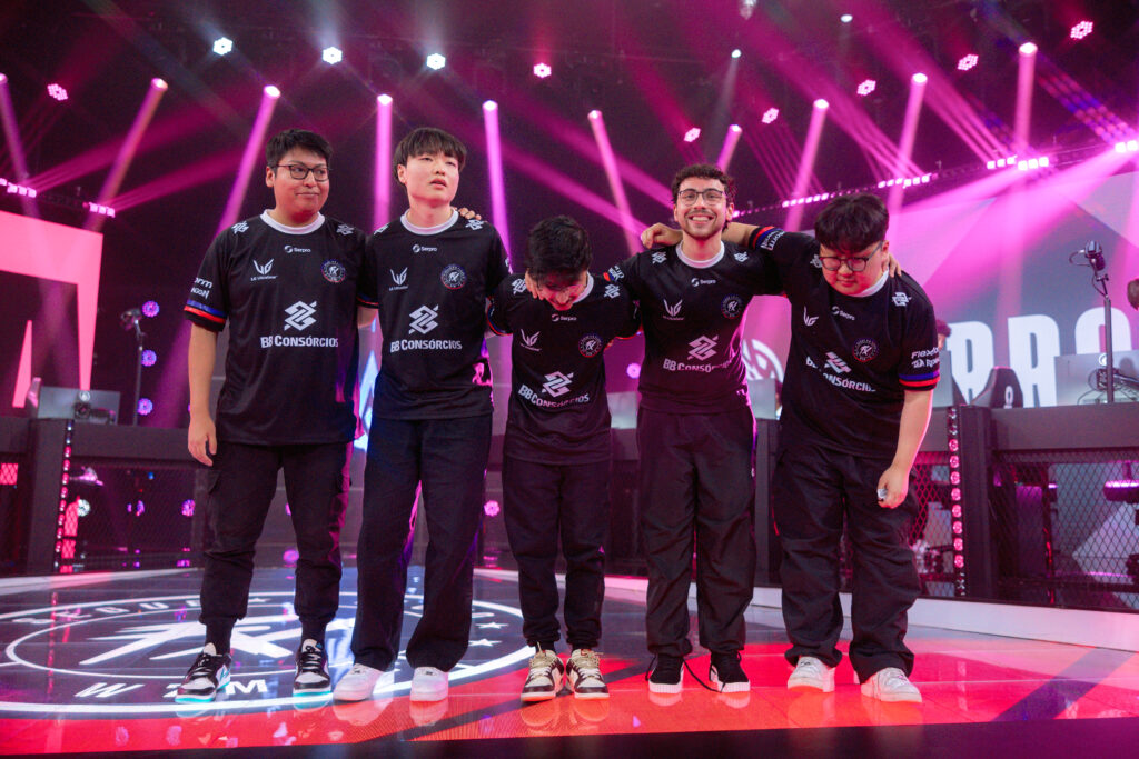 Time de League of Legends (LoL) do Fluxo W7M.