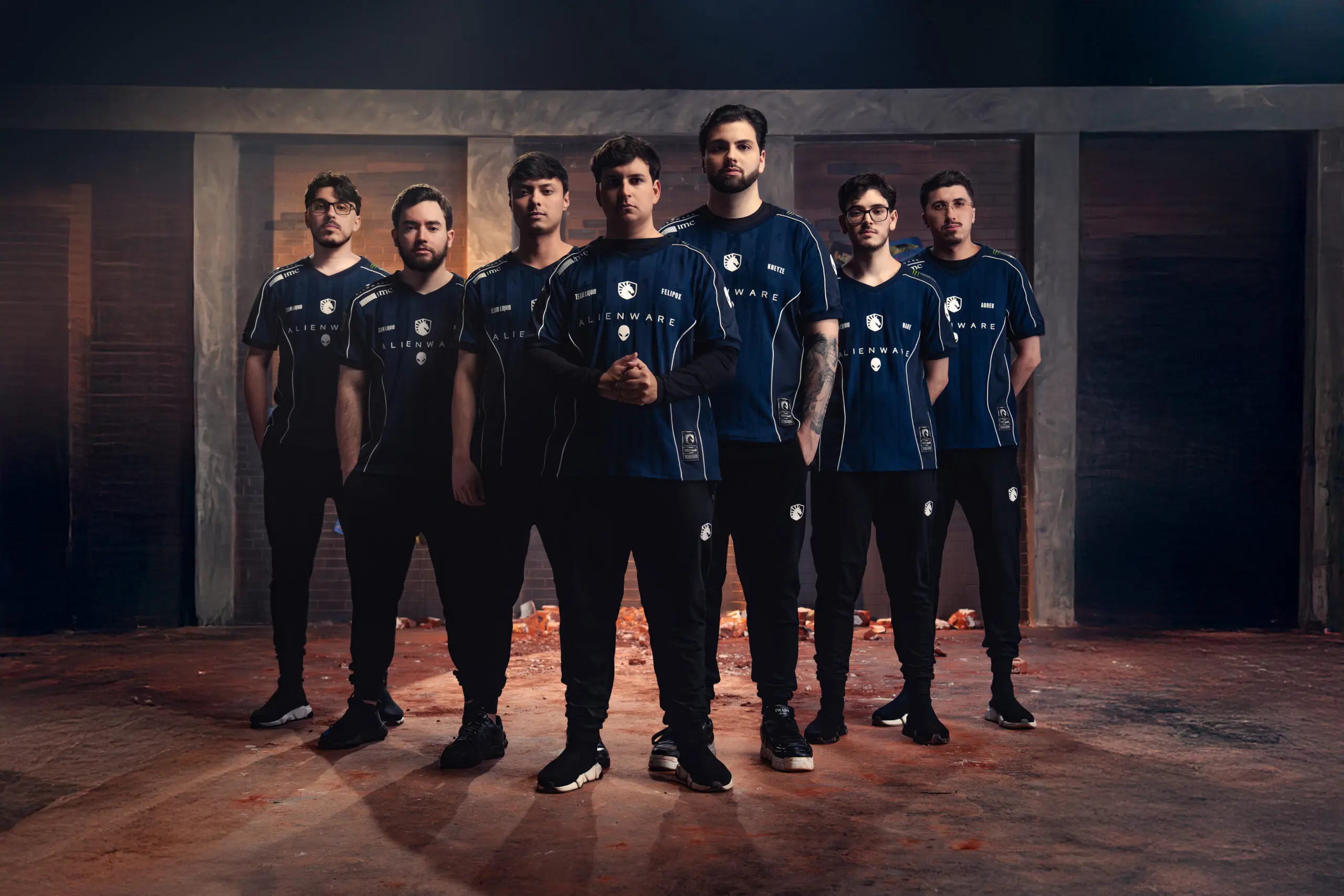R6: "Não tinha como não aceitar essa proposta", comenta Felipox TLAWR6 TEAM scaled.jpg